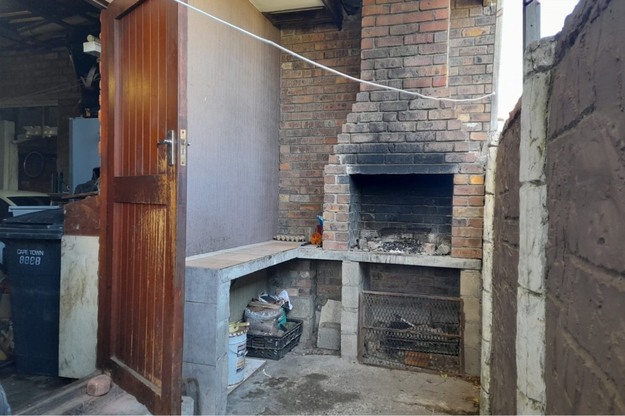 3 Bedroom Property for Sale in Firgrove Western Cape